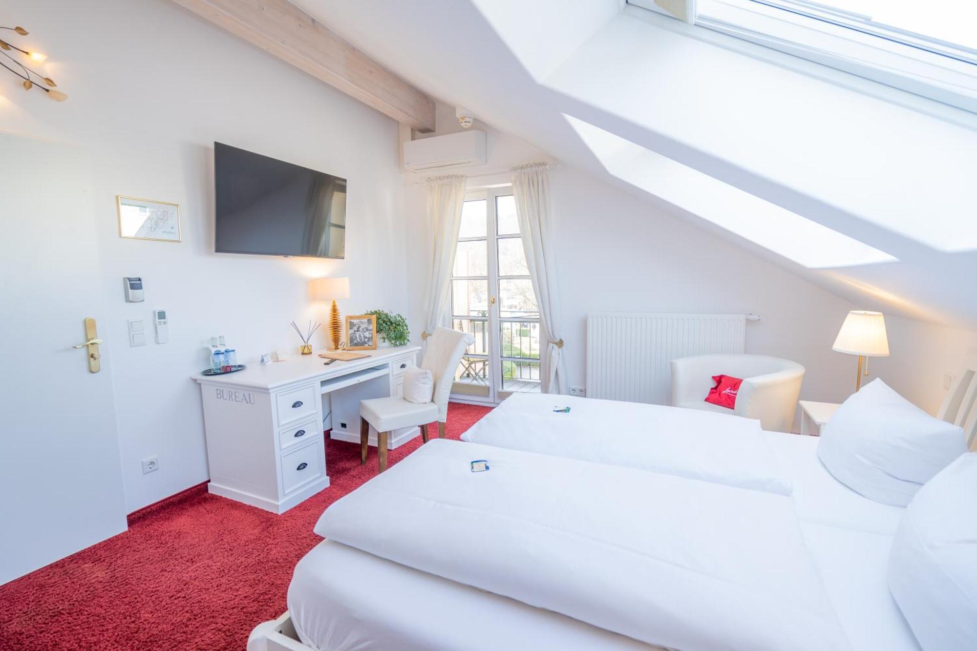 Landhaus Hotel Wolfratshausen Dış mekan fotoğraf