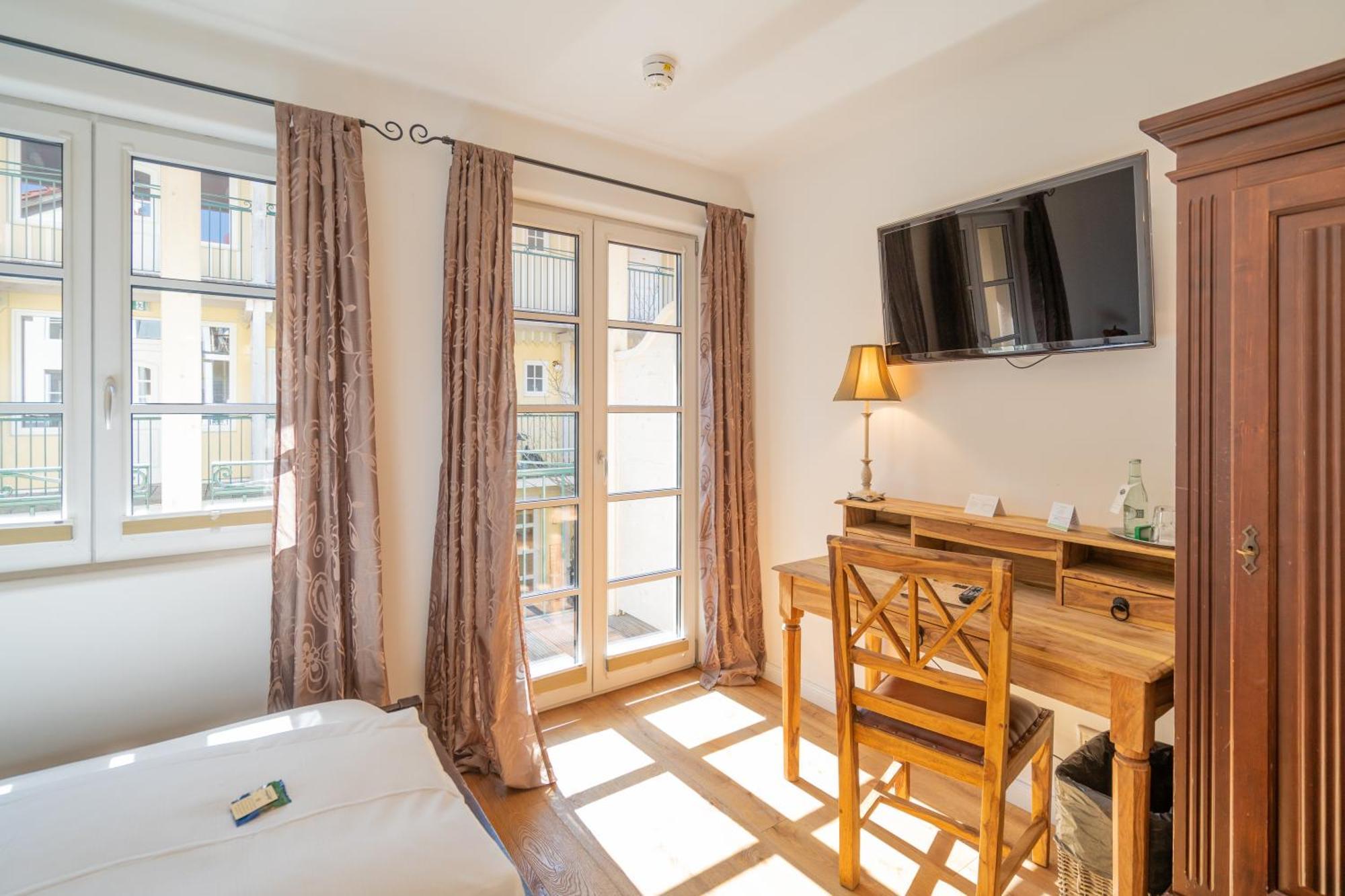 Landhaus Hotel Wolfratshausen Dış mekan fotoğraf