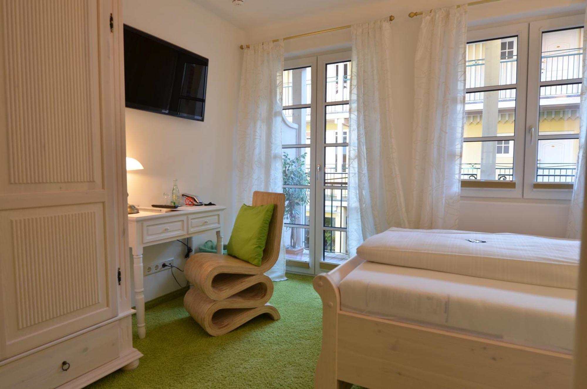 Landhaus Hotel Wolfratshausen Dış mekan fotoğraf