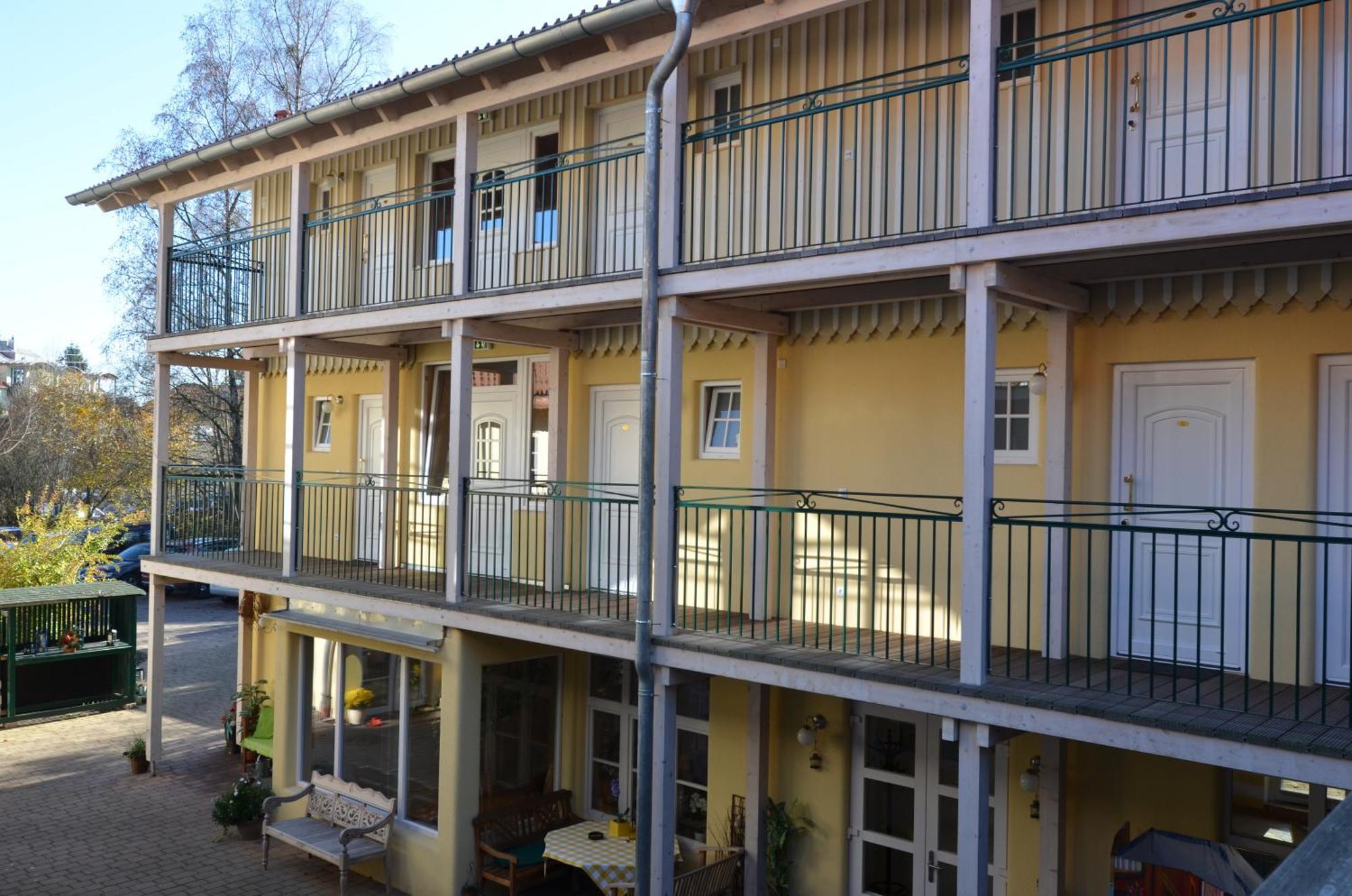 Landhaus Hotel Wolfratshausen Dış mekan fotoğraf
