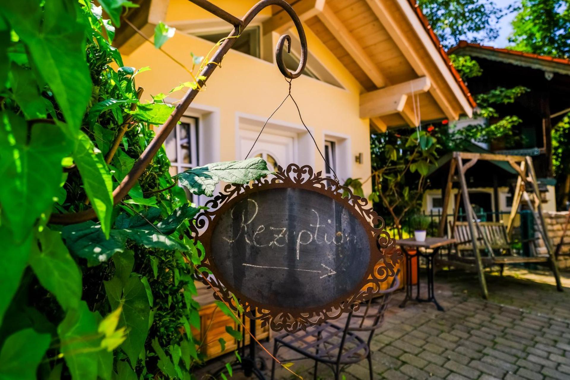 Landhaus Hotel Wolfratshausen Dış mekan fotoğraf